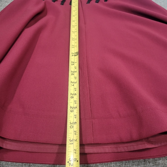 NWOT Elizabeth and James Dress Size 2 - Picture 8 of 9